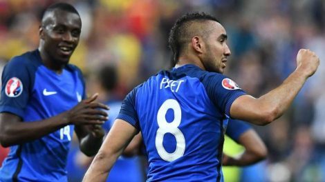 Payet bezorgt Fransen zege in openingswedstrijd