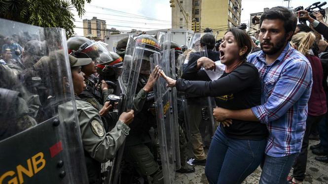 OAS-landen veroordelen “zelf toegebrachte staatsgreep” in Venezuela