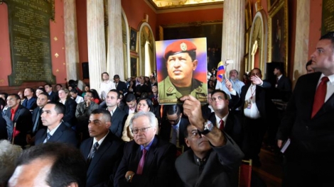 Omstreden ‘grondwetgevende vergadering’ Venezuela beëdigd