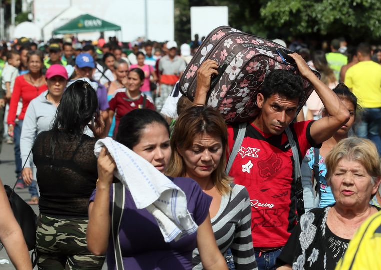 Colombia kreunt onder vluchtelingenstroom uit Venezuela: “Te vergelijken met hoeveelheid Syrische vluchtelingen”