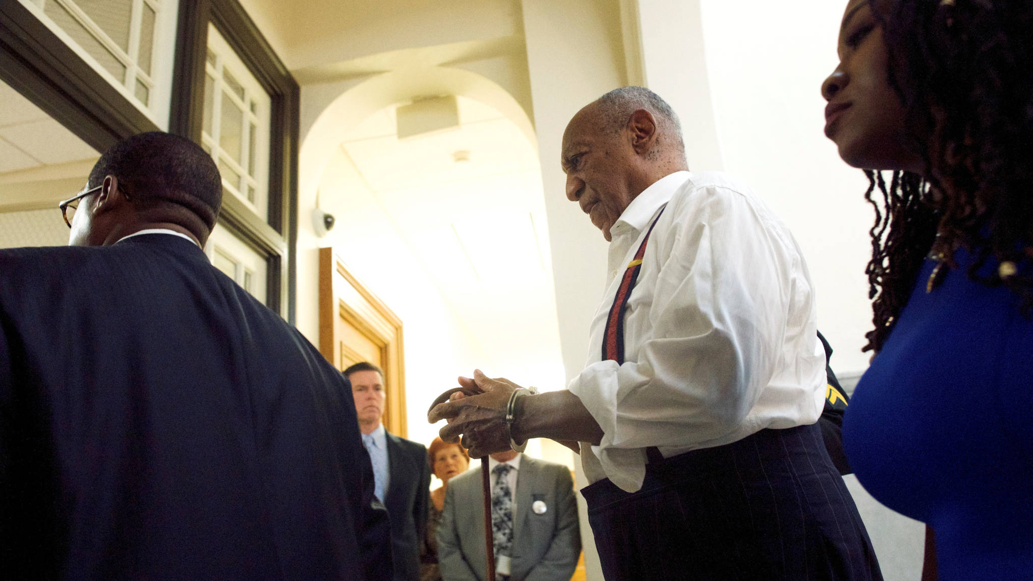 Bill Cosby (81) veroordeeld tot minstens drie jaar celstraf wegens seksueel misbruik