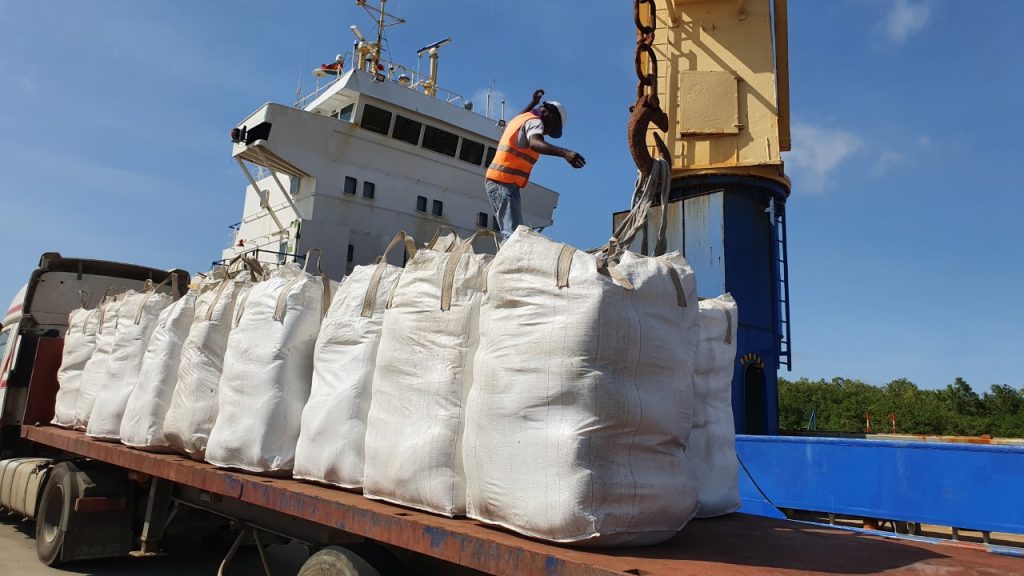 Guyana heeft Suriname bij de ballen, zonder zaaizaad uit Guyana verhongert Suriname!