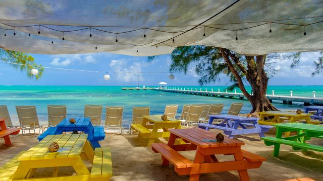 Eilandstaten en Panama toegevoegd aan EU-lijst met belastingparadijzen