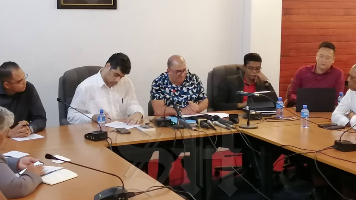 Vicepresident: "Men hoeft niet te hamsteren" - Suriname Herald