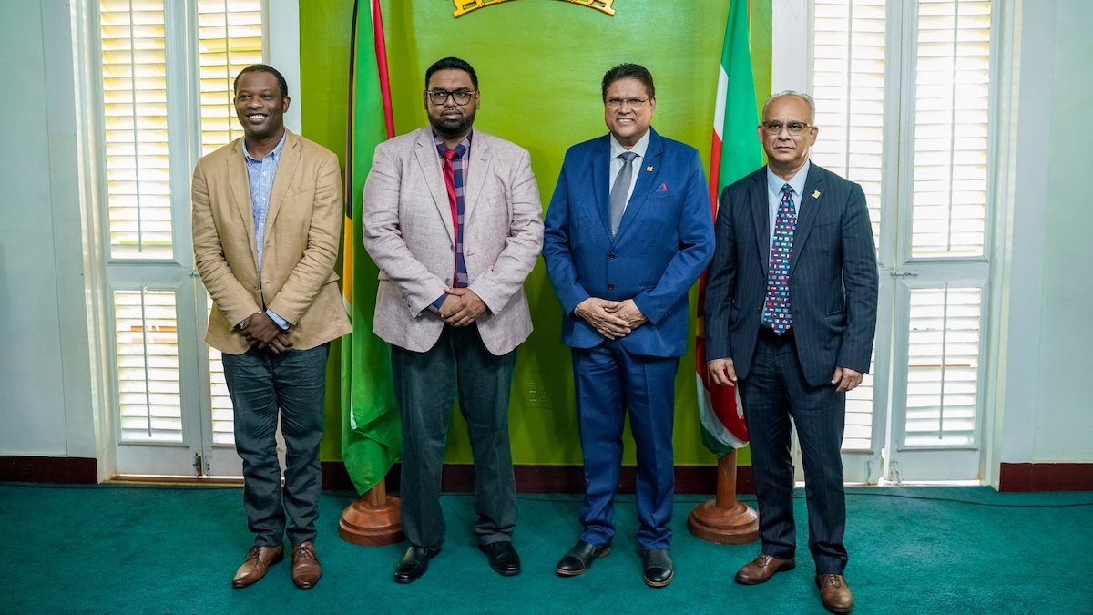 Santokhi had contact met Guyanese minister die positief is ...
