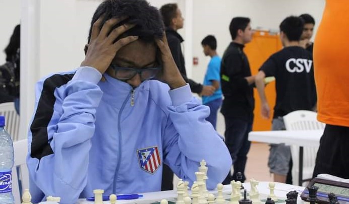 Kalka en Gajadin nek-aan-nek in schaakkampioenschap