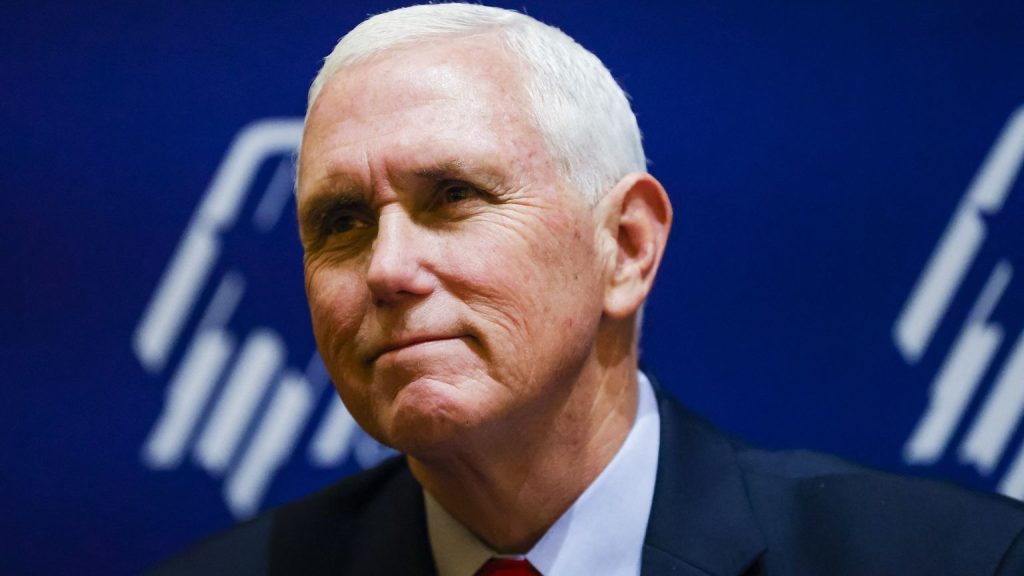Trumps oud-vicepresident Pence staakt poging om zelf president VS te worden