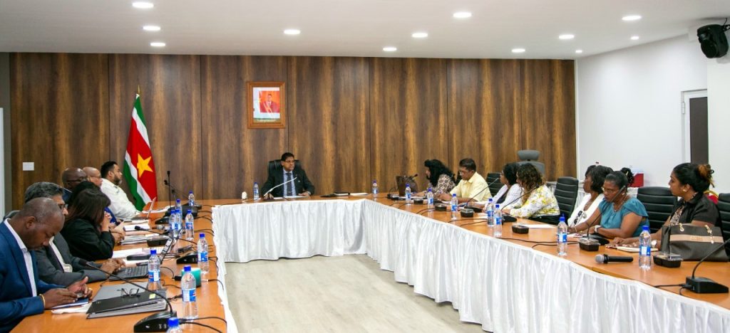 BvL/ALS-besturen delen zorgpunten met regering