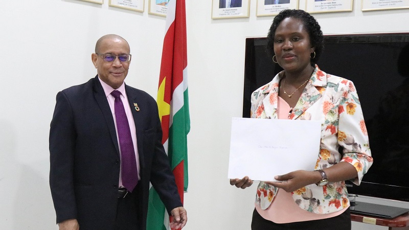 Minister Mac Andrew wil gerichte aanpak arbeidsmarktbeleid