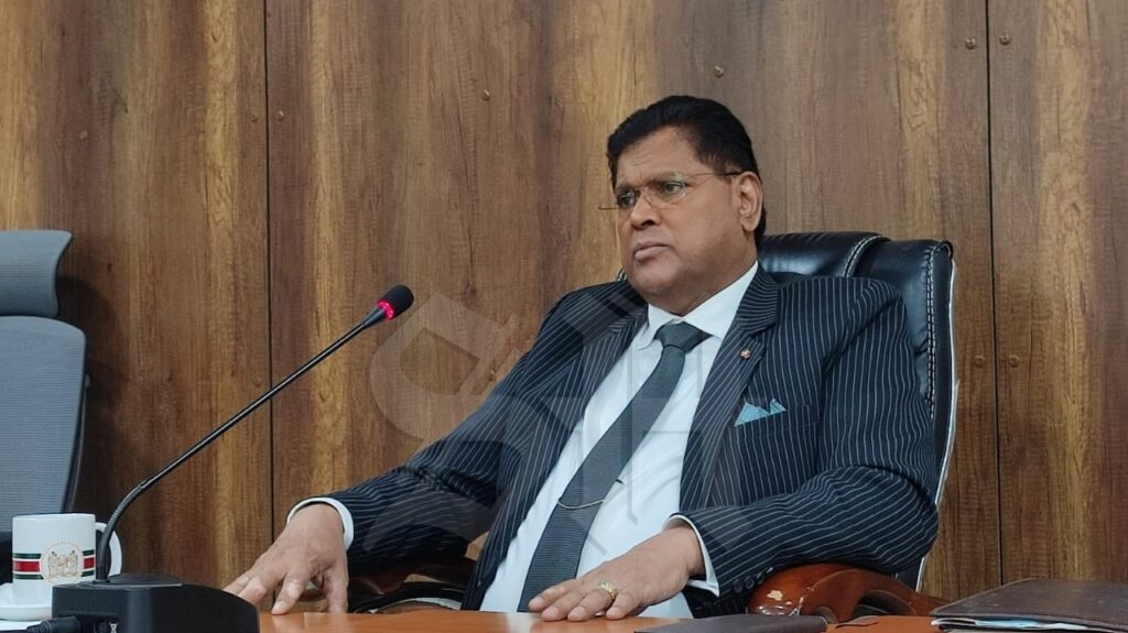 President Santokhi: “Met RVI gaan we iedereen gelijk trekken”