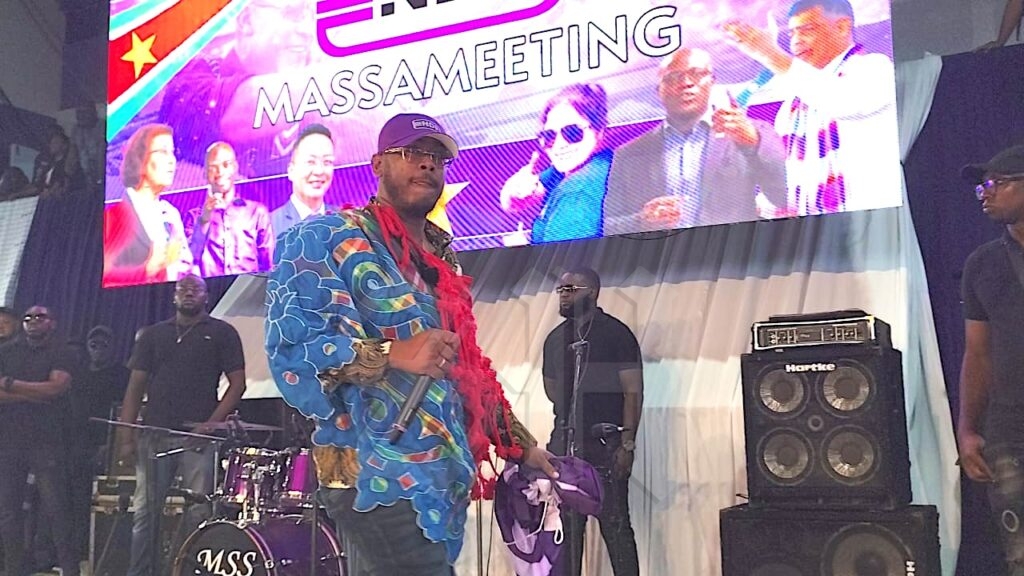 Pakittow ziet komende verkiezingen als iets persoonlijks