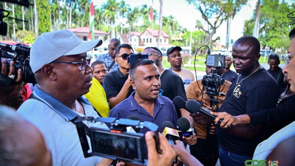 Actievoerende bus- en boothouders tevreden met interventie president